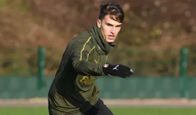 Denis Suárez, volante español. 