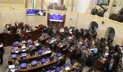 El Presidente convocó al Congreso a Extras.