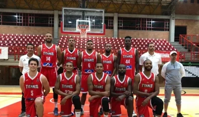 Jugadores de Titanes, en Medellín. 