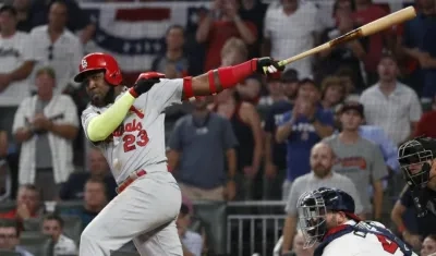 Marcell Ozuna conectó un doble impulsador en la novena entrada. 