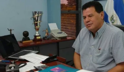 El expresidente de la FESFUT, Reynaldo Vásquez.