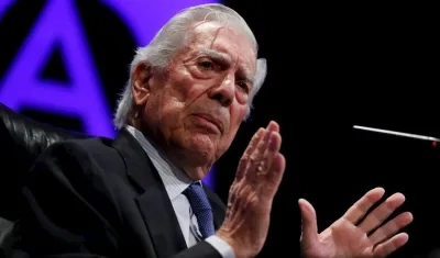 El peruano Mario Vargas Llosa, premio nobel de literatura.