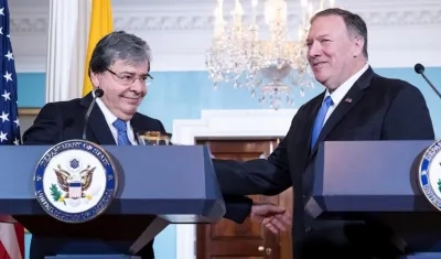 Carlos Holmes Trujillo y Mike Pompeo.