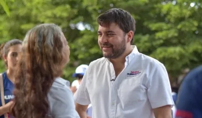 El candidato Jaime Pumarejo en Juan Mina.