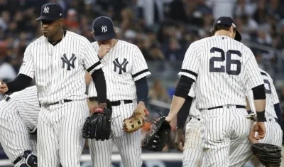 Los jugadores de los Yankees se les nota el golpe emocional. 