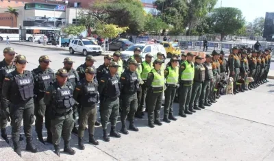 Todas las especialidades de la Policía estarán atentas en los puestos de votación.