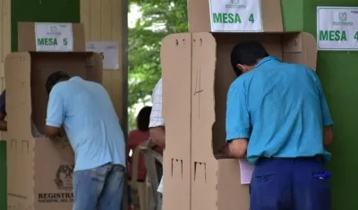 Votantes del puesto de Don Bosco en Barranquilla.