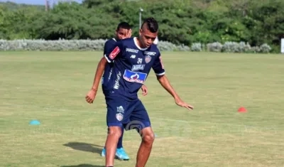 Víctor Cantillo, mediocampista juniorista.