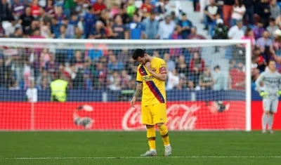La decepción de Messi al final del partido.