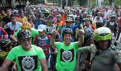 Mariana Pajón, en el ciclopaseo este sábado en Cúcuta.