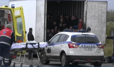 El conductor del camión fue capturado por la Policía.