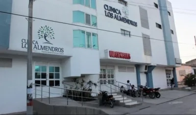 Clínica Los Almendros.