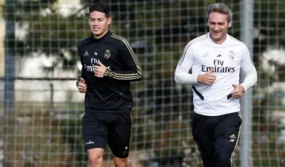 James Rodríguez haciendo trabajos de campo. 