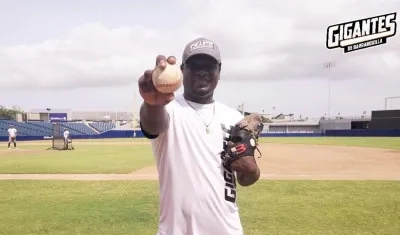 Alexis Paredes, lanzador dominicano.