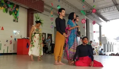 Actores de la obra 'Madre monte'.