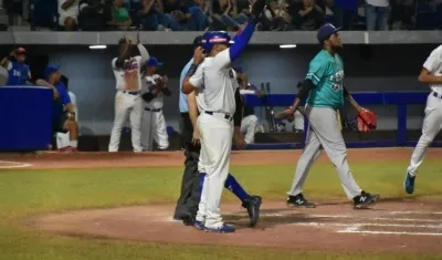 La victoria se la agenció el relevista Luis Moreno.