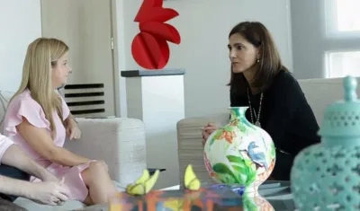 La Gobernbadora electa, Elsa Noguera, con la Ministra de Transporte, Ángela María Orozco.