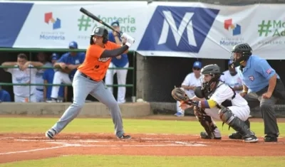 Bryant Flete conectó primer cuadrangular en la historia de Gigantes.