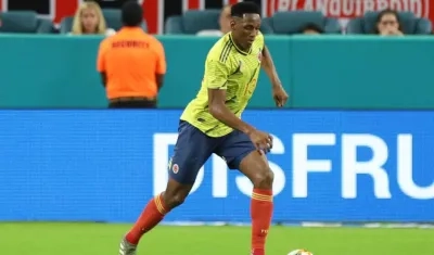 Yerry Mira, defensa colombiano. 
