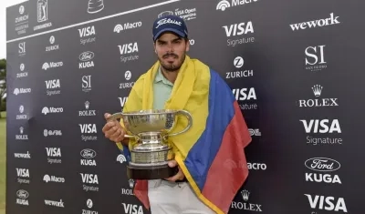 El barranquillero Ricardo Celia, tras coronarse campeón.