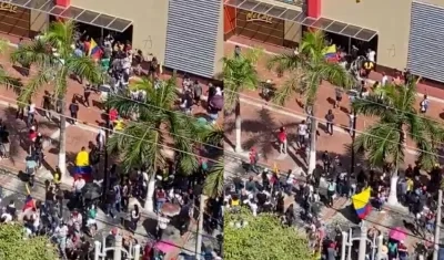 Momentos en que limpian el vidrio.