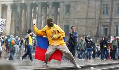 Procuraduría y Defensoría rechazaron las acciones violentas.