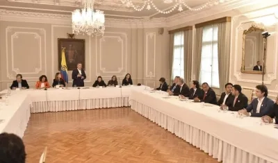 Presidente se reúne con Alcaldes electos.