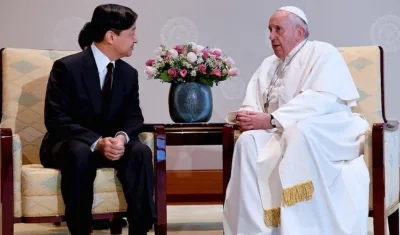El Papa Francisco con el Emperador Naruhito.