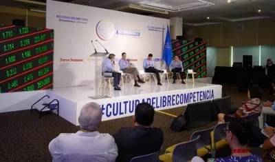 El Superintendente Andrés Barreto presidiendo el encuentro.