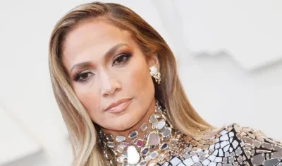 Jennifer Lopez. cantante y actriz de origen puertorriqueño.