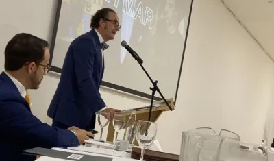 Juan De Dios Crespo dictó una conferencia dirigida a entidades deportivas y a jugadores de fútbol.