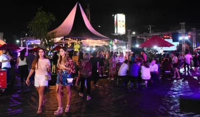 La feria en su noche de apertura.