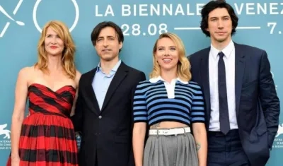 Laura Dern, Noah Baumbach, Scarlett Johansson y Adam Driver