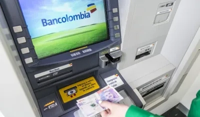El Banco de Colombia asegura a la víctima que solo le dará respuesta la próxima semana.