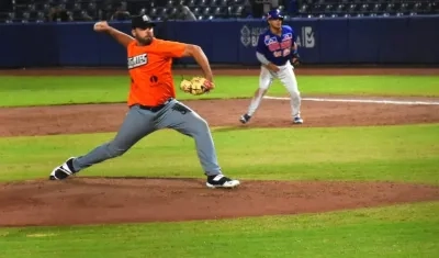 Nabil Crismatt, lanzador barranquillero de los Gigantes.