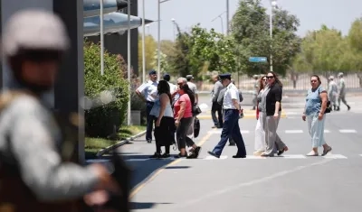  Familiares de los tripulantes del avión Hércules C130 de la Fuerza Aérea de Chile (FACH).