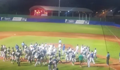 Así fue la trifulca en el diamante del 18 de junio.