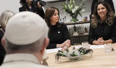 María Juliana Ruiz, en la reunión con el Papa Francisco.