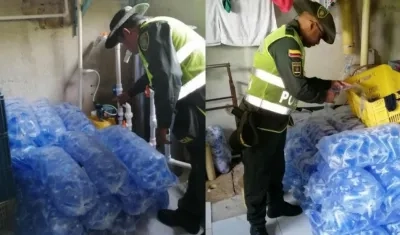 Bolsas con agua decomisadas.