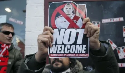 Afiches en contra del ucraniano.