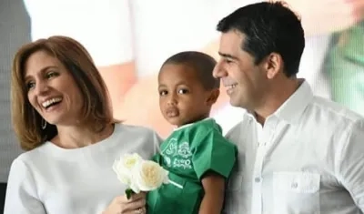 La primera Dama, Katia Nule y el Alcalde Alejandro Char.