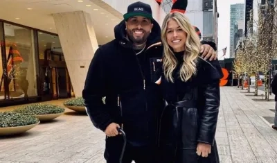 Nicky Jam y su novia Cydney Moreau.