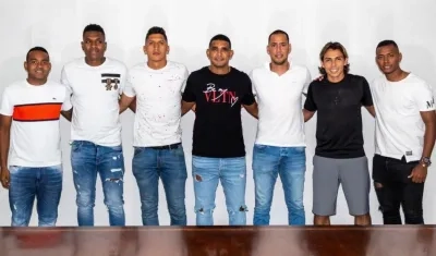 Los jugadores Armando Vargas, Stiwar Mena, Ramiro Sánchez, Luis Narváez, Brayner García, Diego Chica y James Castro.