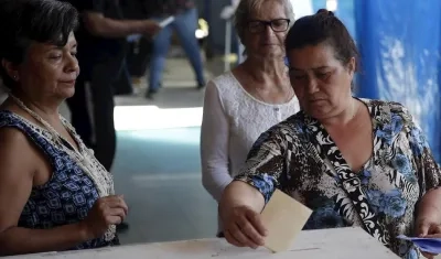 El domingo anterior ciudadanos se manifestaron por el proceso de constituyente.
