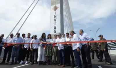 Presidente inaugura el nuevo Puente Pumarejo.