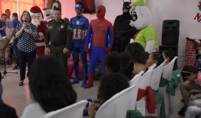 Hijos de reclusas reciben regalos de MinJusticia y el Inpec.