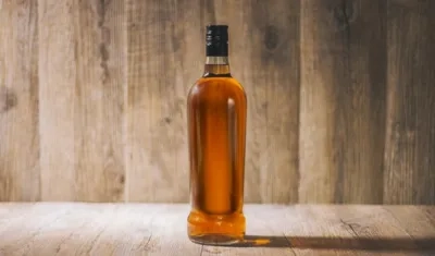 Desconfíe si el precio es inferior al mercado.