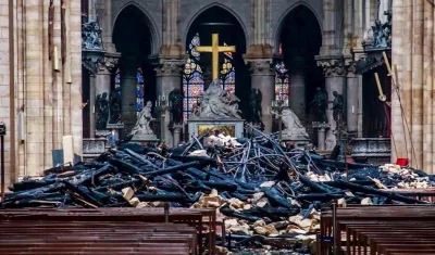Interior de Notre Dame.