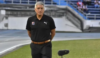 Octavio Zambrano, Técnico del DIM.