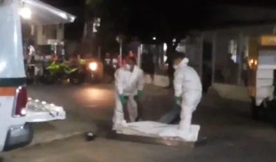 El conductor de la moto-carga falleció en el lugar del accidente.